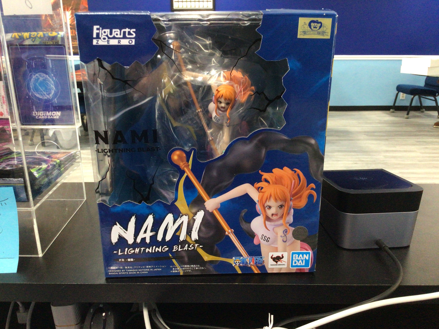 Nami -Lightning Blast- Statue