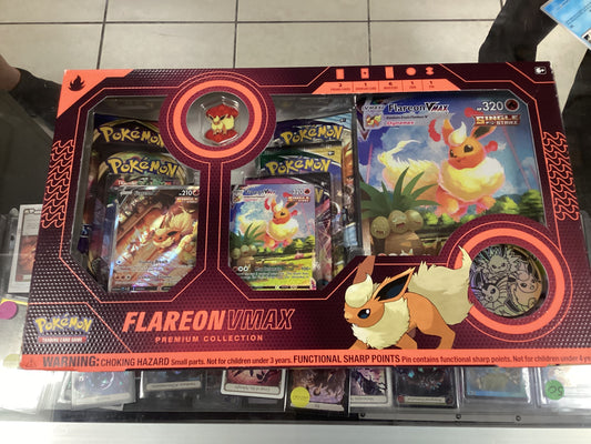 Pokémon: Flareon VMAX Premium Collection