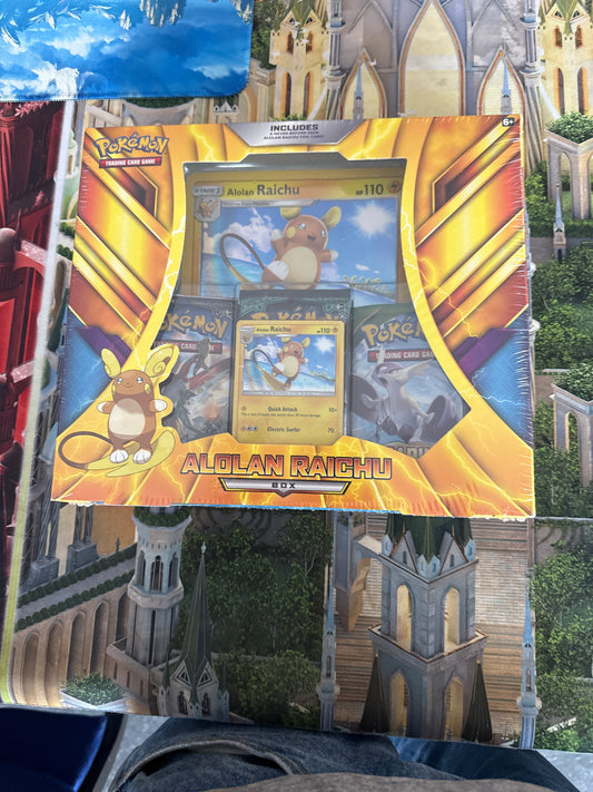 Pokémon: Alolan Raichu Figure Collection