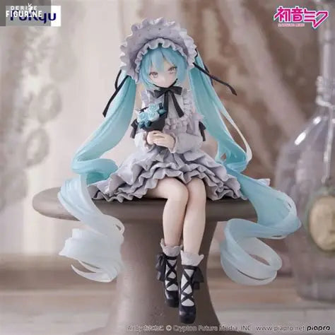 Hatsune Miku: Noodle Stopper Figure Vintage Doll