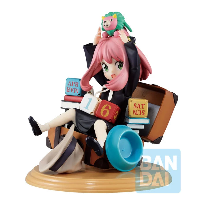 Ichibansho Figure Spy x Family Anya Forger with Block Calendar (Mission Start! Ver. 1.5)